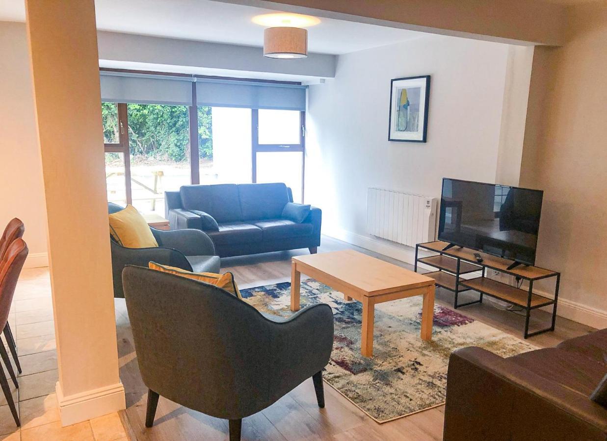 Old Court Holiday Homes Terryglass - Sleeps 6 By Trident Holiday Homes Exteriör bild