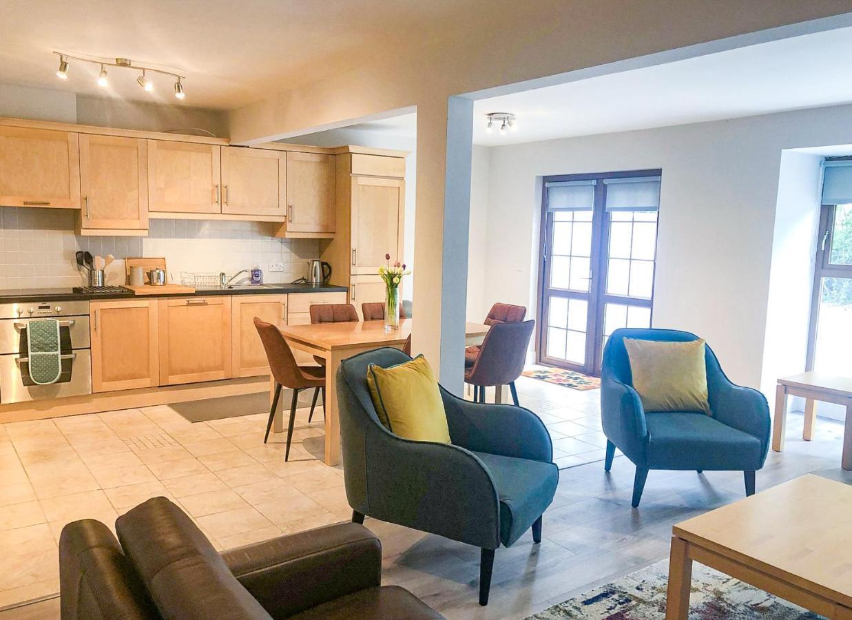 Old Court Holiday Homes Terryglass - Sleeps 6 By Trident Holiday Homes Exteriör bild